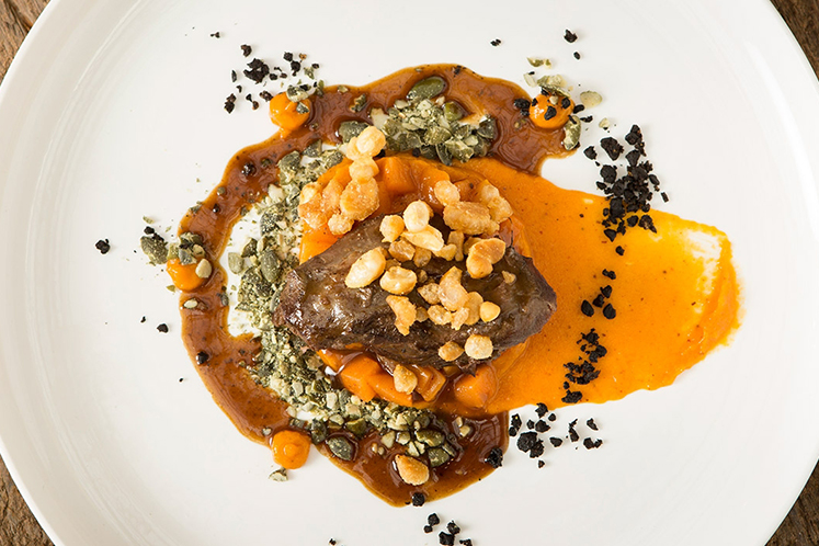 Sous vide gegaarde wangen van wild zwijn