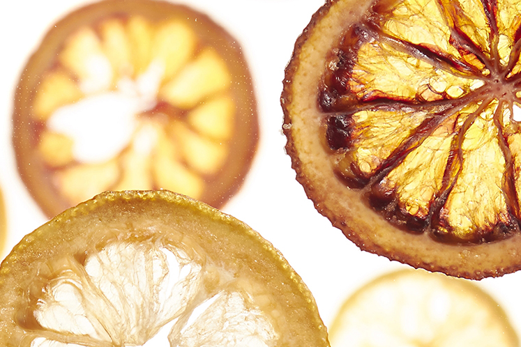 Krokante citrusfruitplakjes