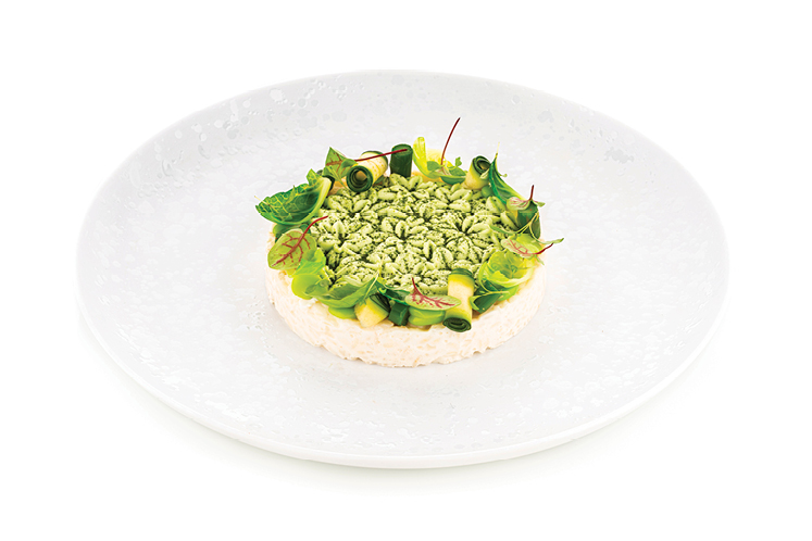 Risotto met geitenkaas, zuring en doperwten