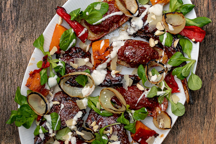 Sticky lamskoteletten en gevulde Roseval aardappel