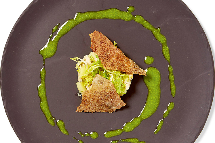 Boteraardappelsalade met gerookte makreel