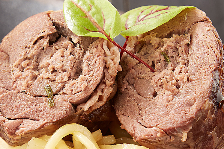 Eendenroti met knolselderij en cèpes