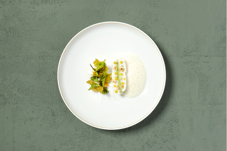 Tarbot met kokkels, broccoli en algen