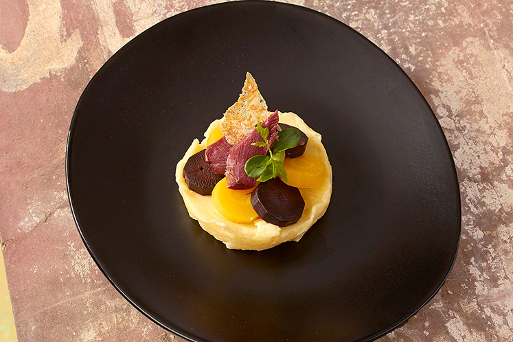 Gekonfijte oerwortels