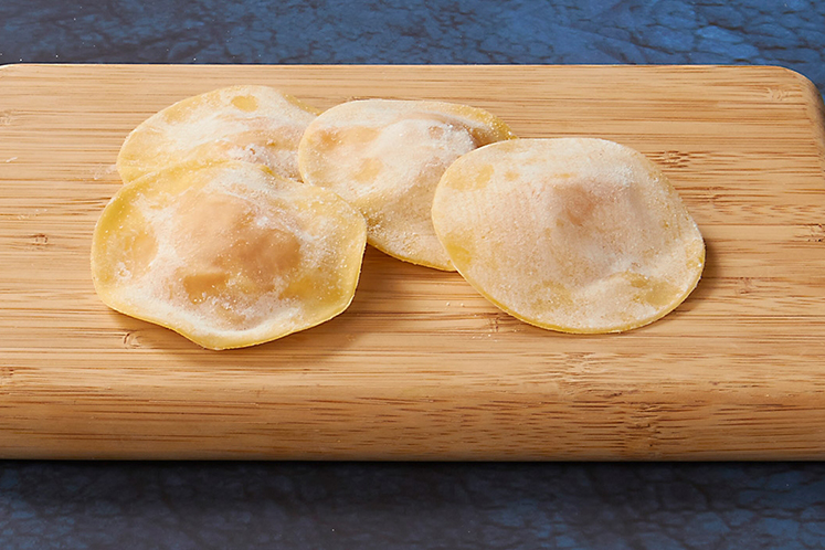 Ravioli van wontondeeg