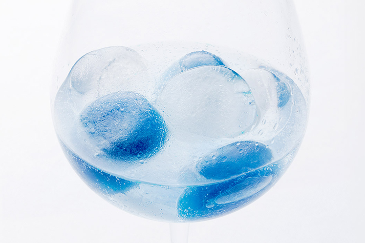 Blue Ice Cocktail door Jaimie van Heije