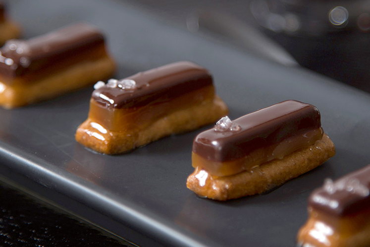 Chocoladeganache met gelei van gezouten karamel