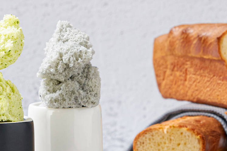 Bros van zilte boter of zwarte knoflookboter