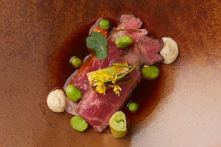 Ribeye met madeirasaus en artisjokpommade