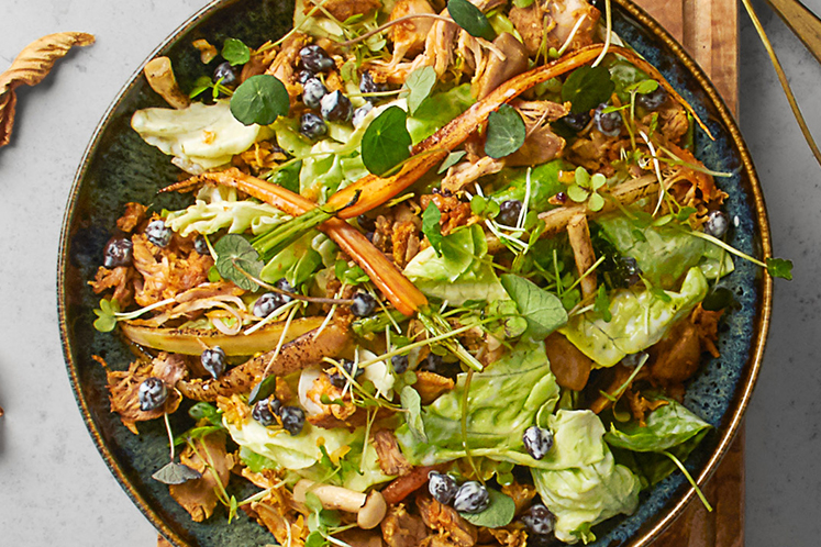 Salade van zwarte kikkererwten