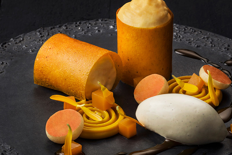 Espuma van gepofte flespompoen