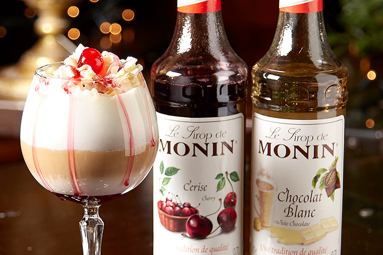 White Chocolat Cherry Latte