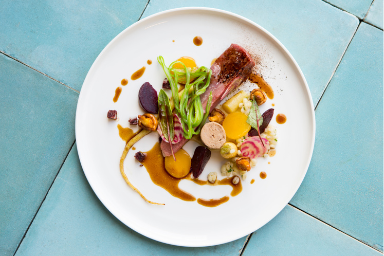 Op het karkas geroosterde schieteend