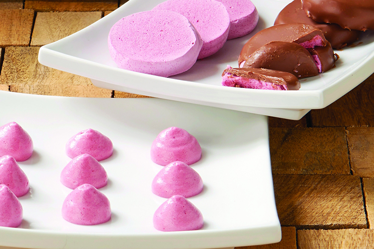 Stevig schuim van marshmallowstructuur