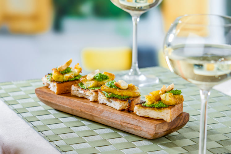 Bruschetta aardappel en pesto