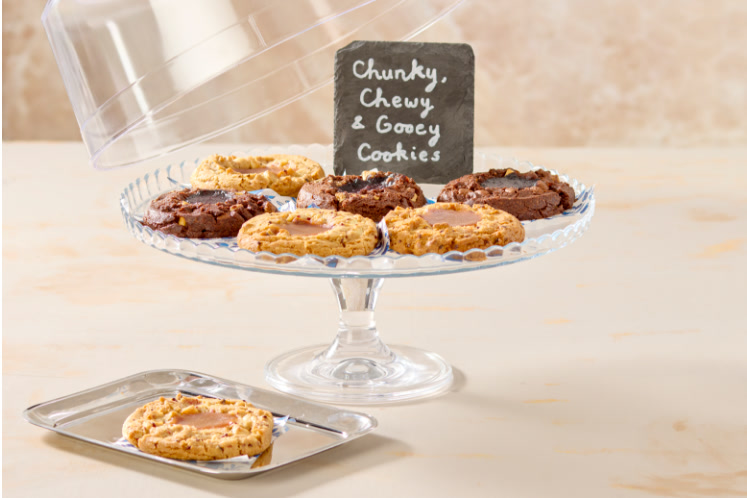 Chunky, chewy & gooey cookies