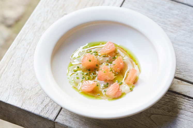 Sashimi van hamachi