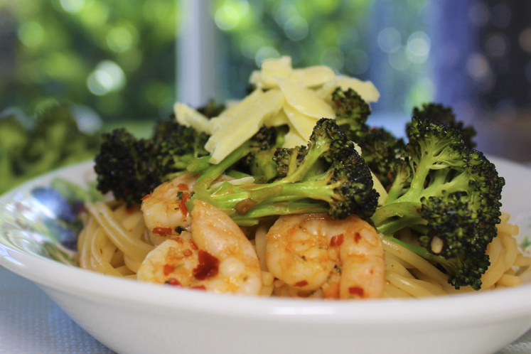 Pittige pasta met broccoli en gamba's