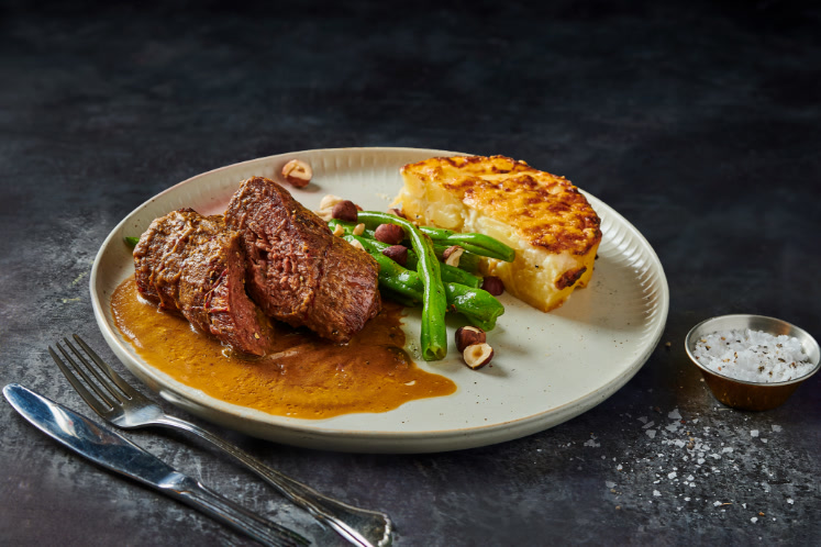 Redefine Meat biefstukrollade met bruine saus