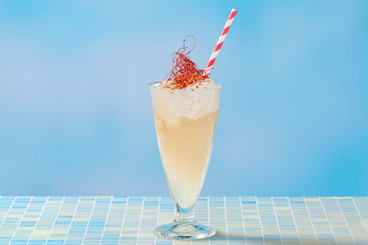 Spicy ginger caramel float