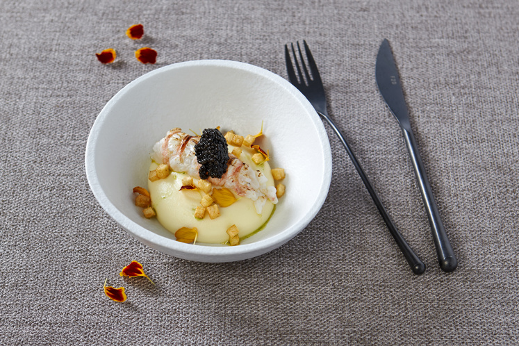 Langoustine met luchtige aardappel en aardappelkaantjes