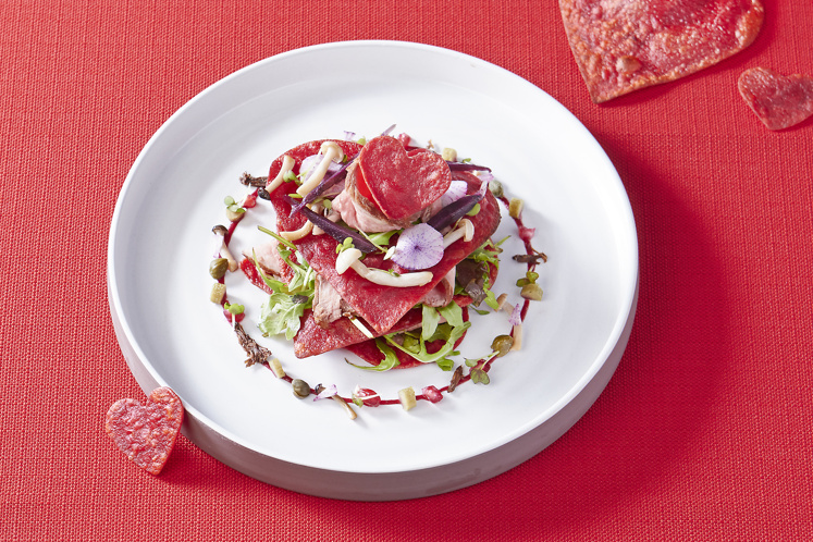 Bietentortilla en dungesneden runderliesstukje