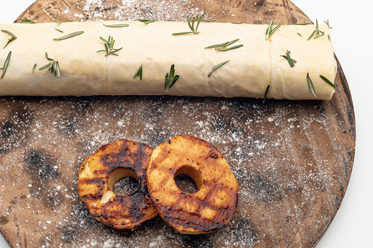 Appelstrudel met limoenyoghurt