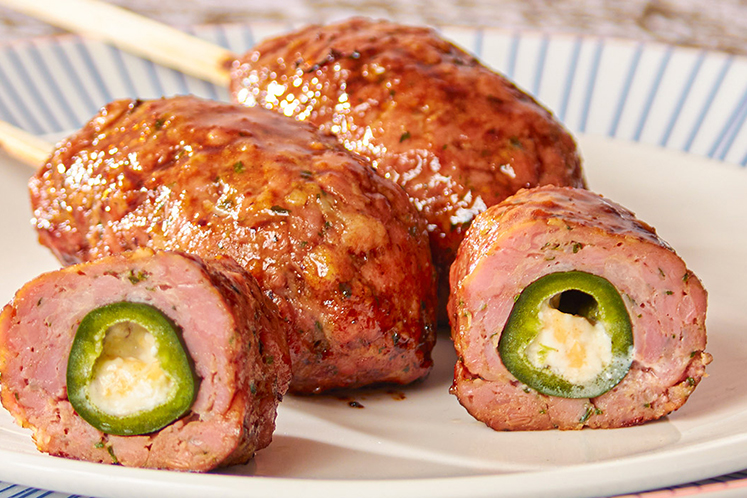 Armadillo eggs skewers