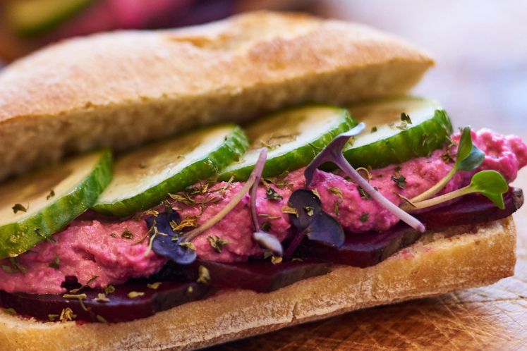 Kleintje desem wit met rode biet