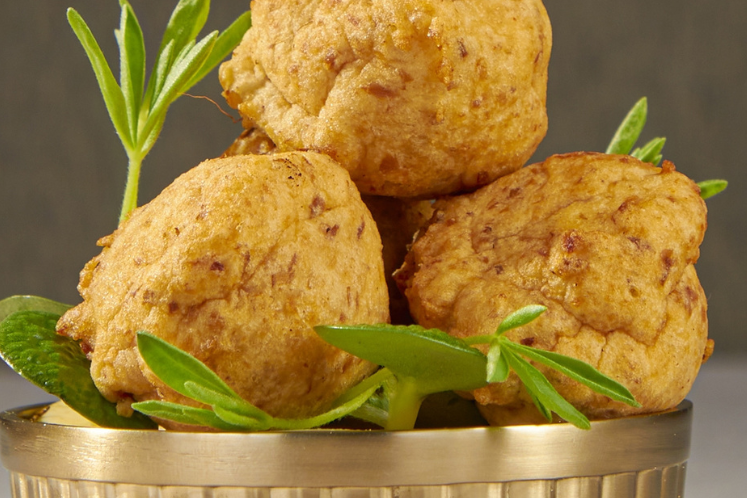 Oliebolletjes van knolselderij & wildstoof