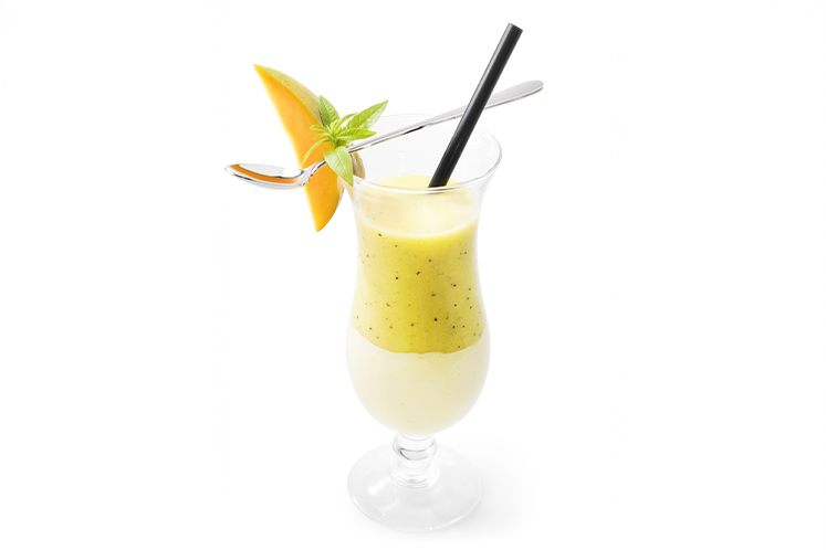 Crème brûlée van mango met smoothie van passievrucht