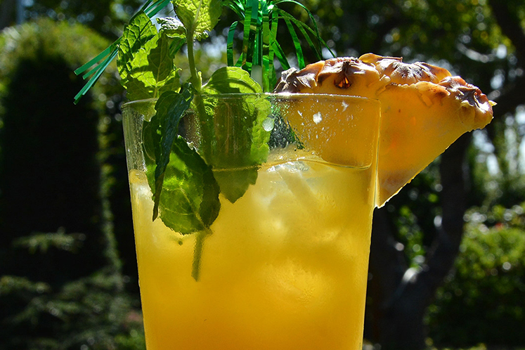 Mocktail: Tropical Vanilla